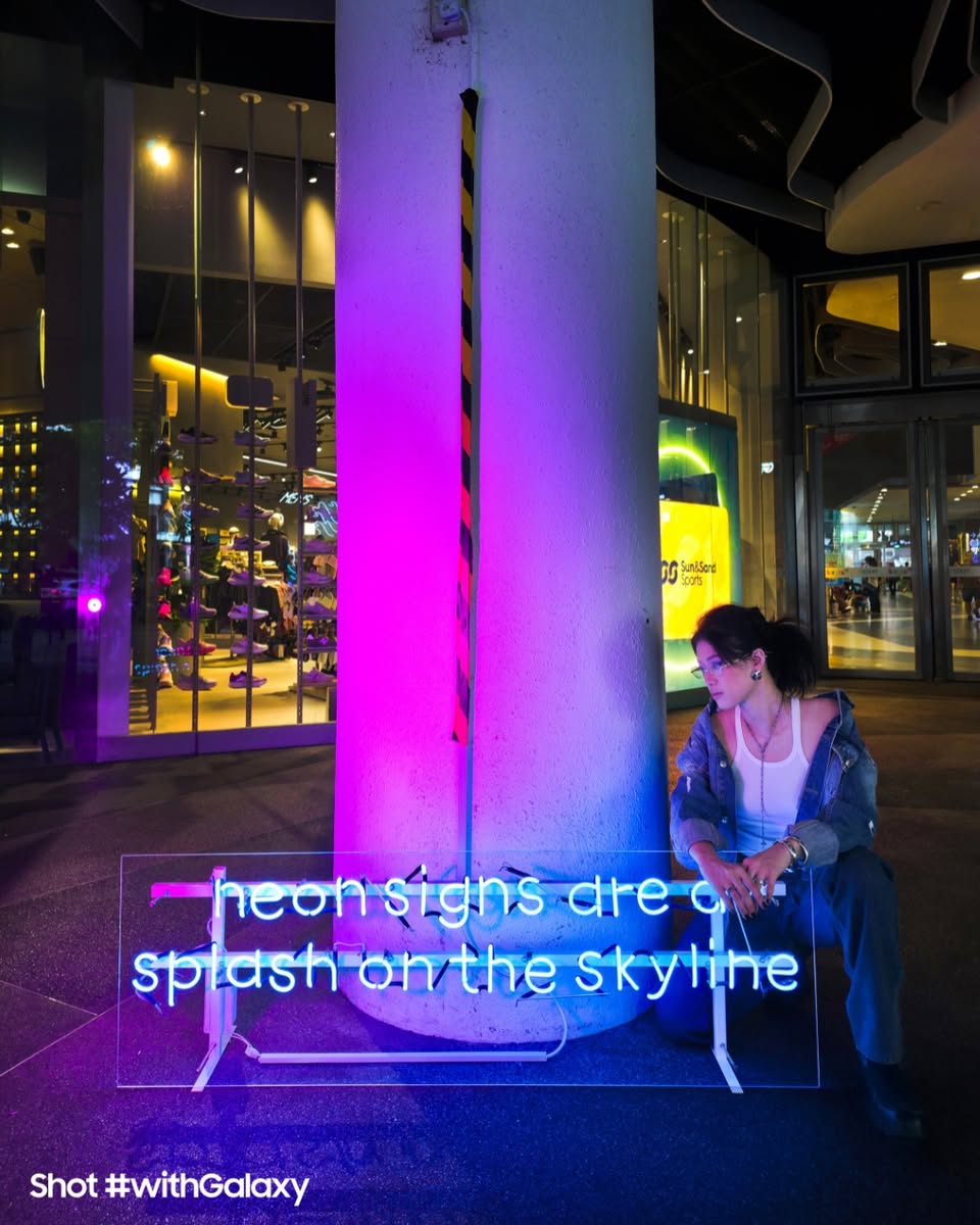 Vibrant light installation at Singapore Night Festival
